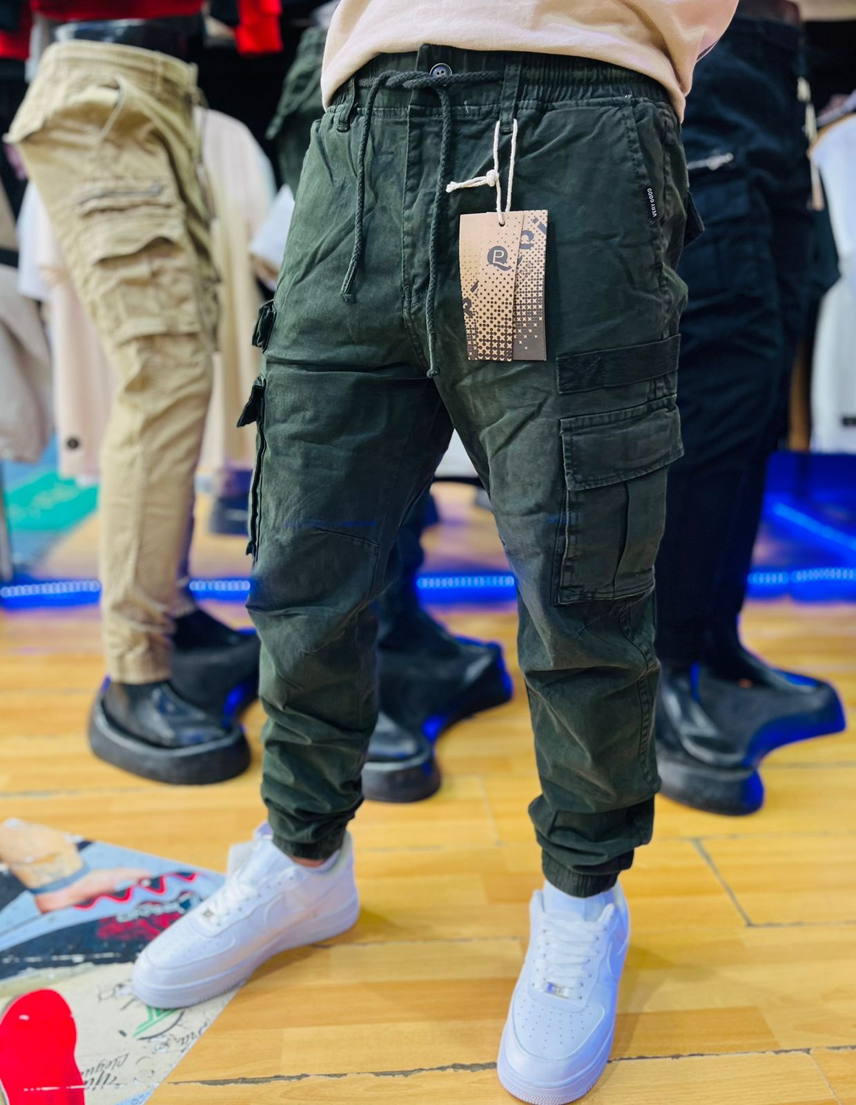 PANTALON JOGGER CARGO EN DRIL