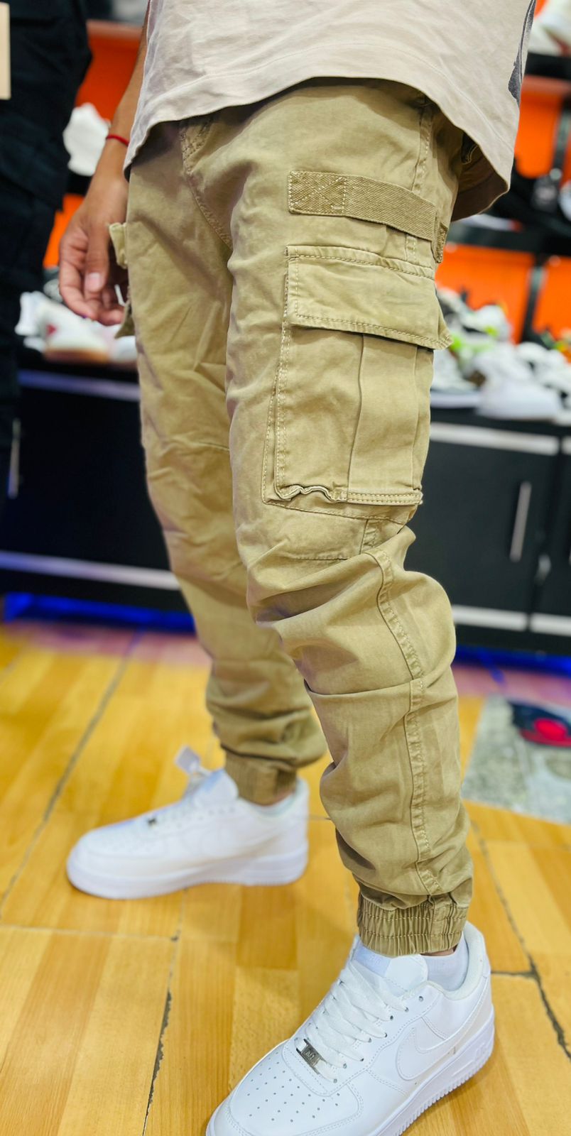 PANTALON JOGGER CARGO EN DRIL