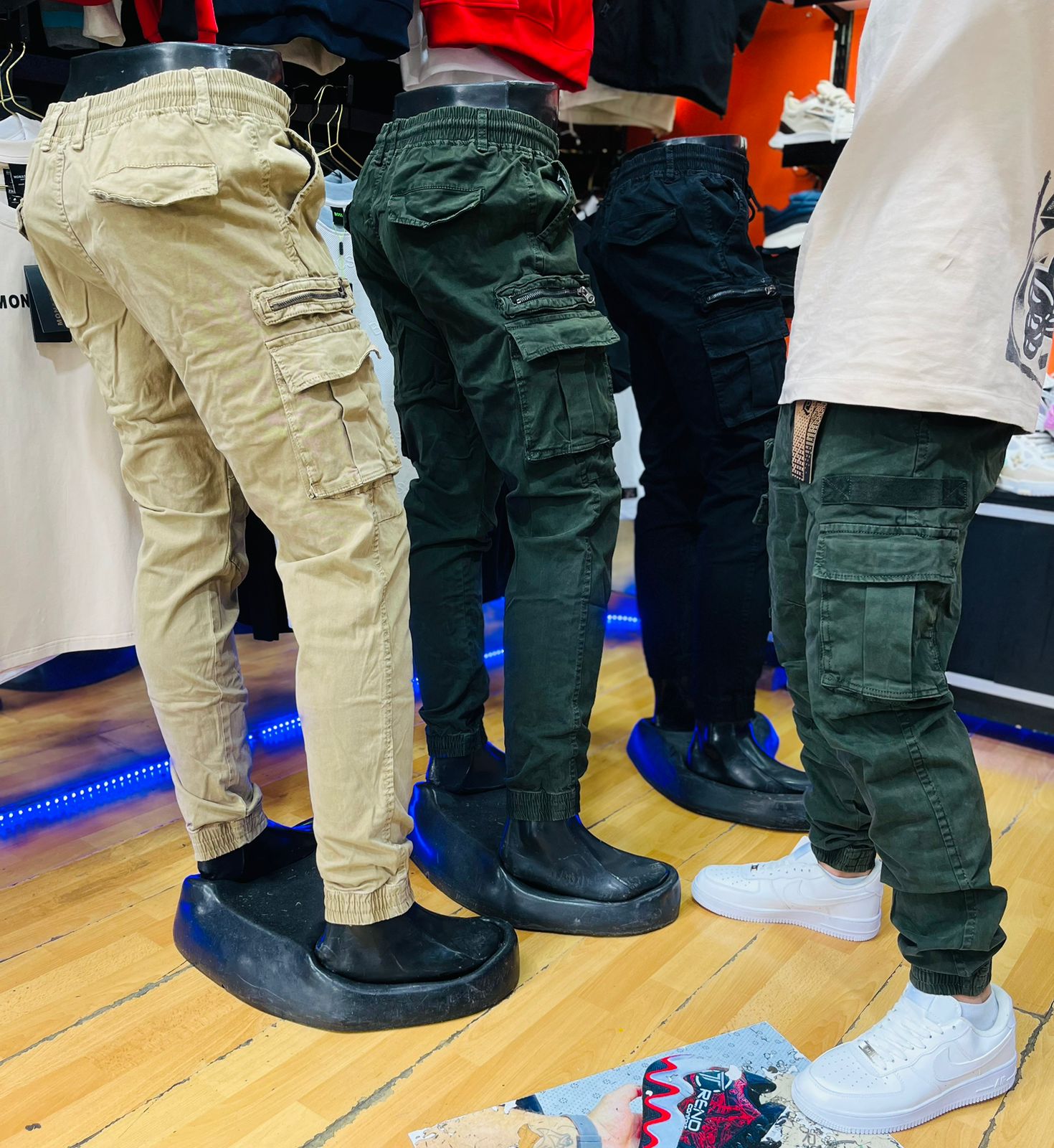 PANTALON JOGGER CARGO EN DRIL