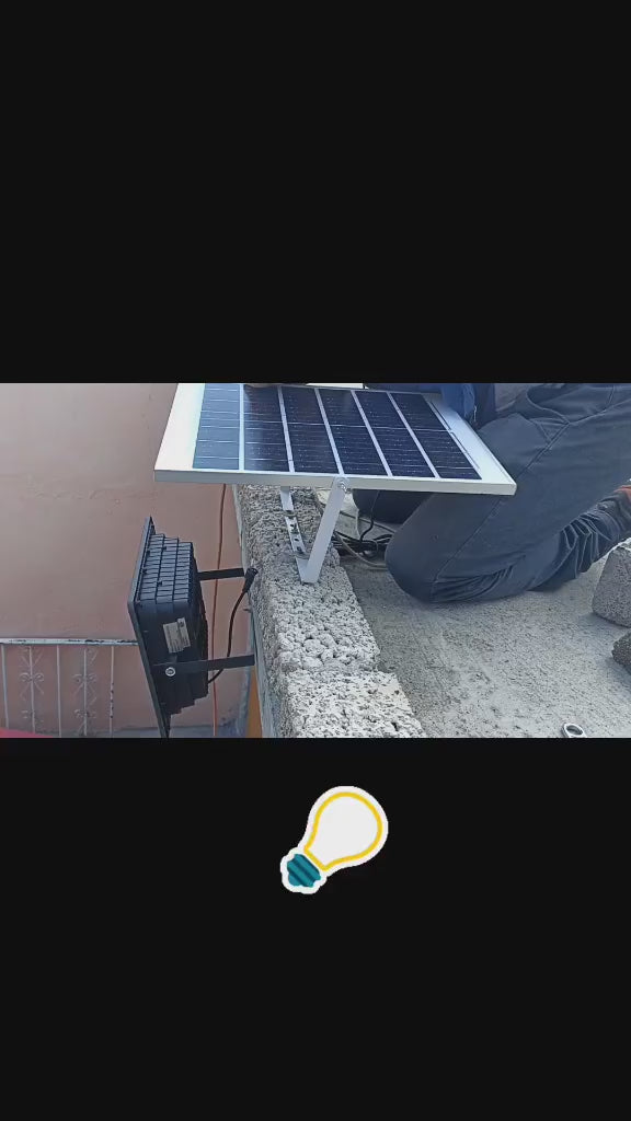 REFLECTOR CON PANEL SOLAR 300W JORTAN