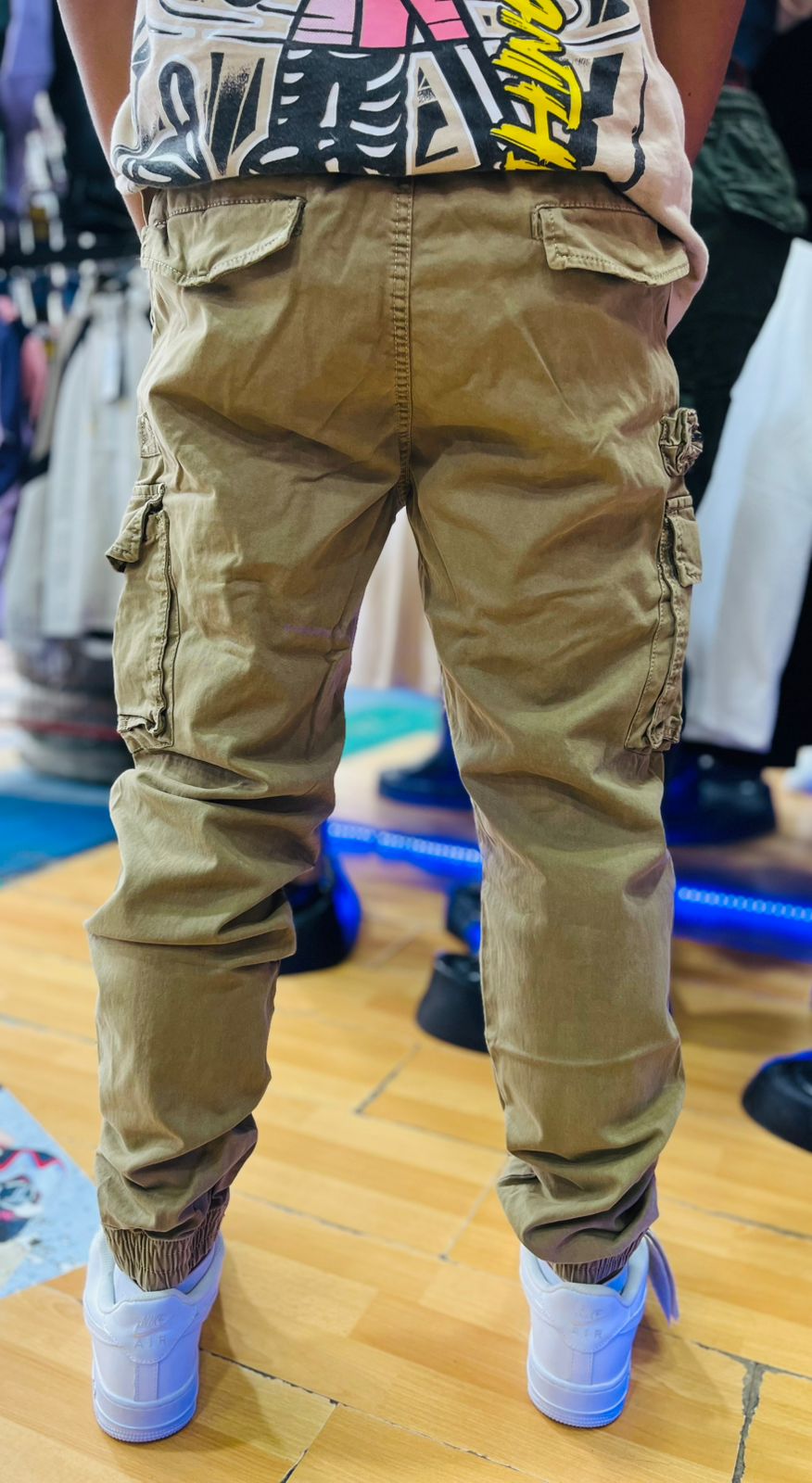 PANTALON JOGGER CARGO EN DRIL