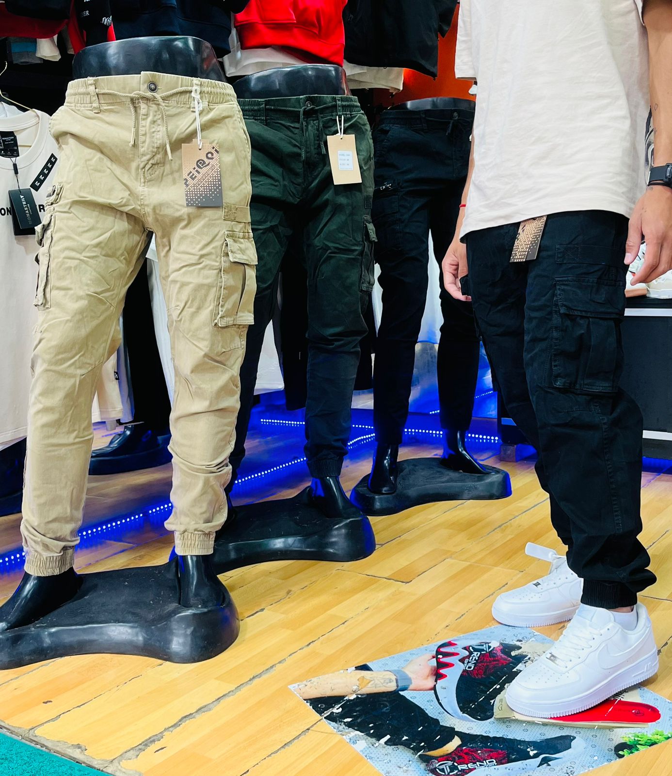 PANTALON JOGGER CARGO EN DRIL